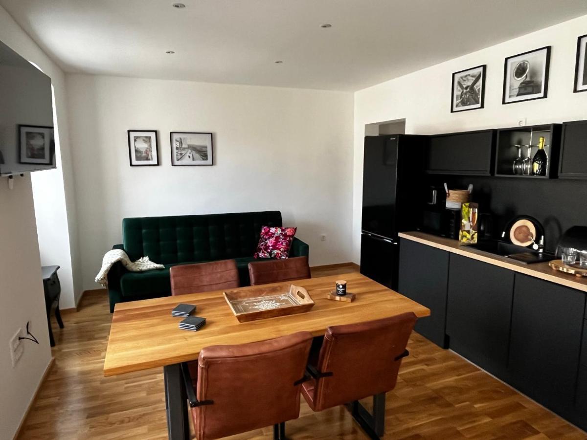 Apartamento Domus Nostrae-Pula Exterior foto